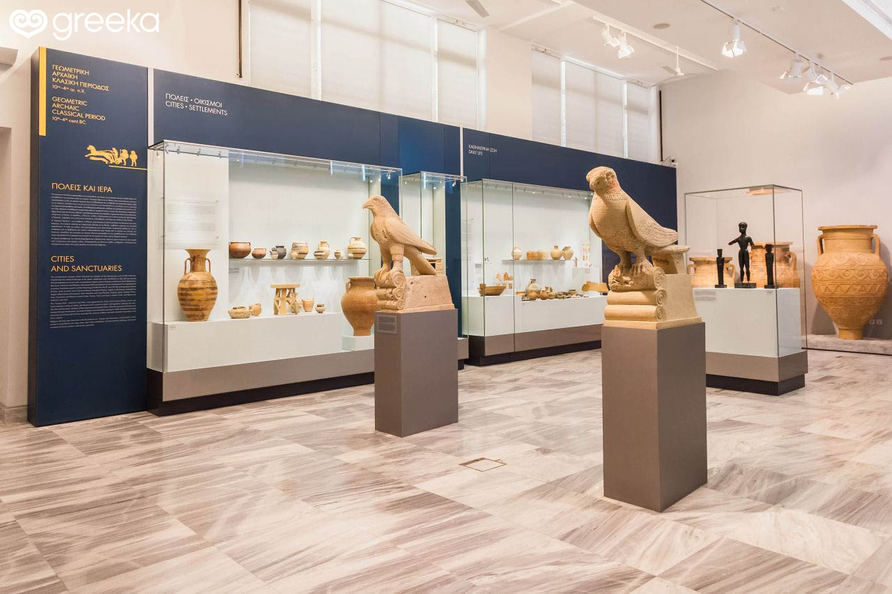 https://www.greeka.com/seedo/photos/252/heraklion-archaeological-museum-top-1-1280.jpg